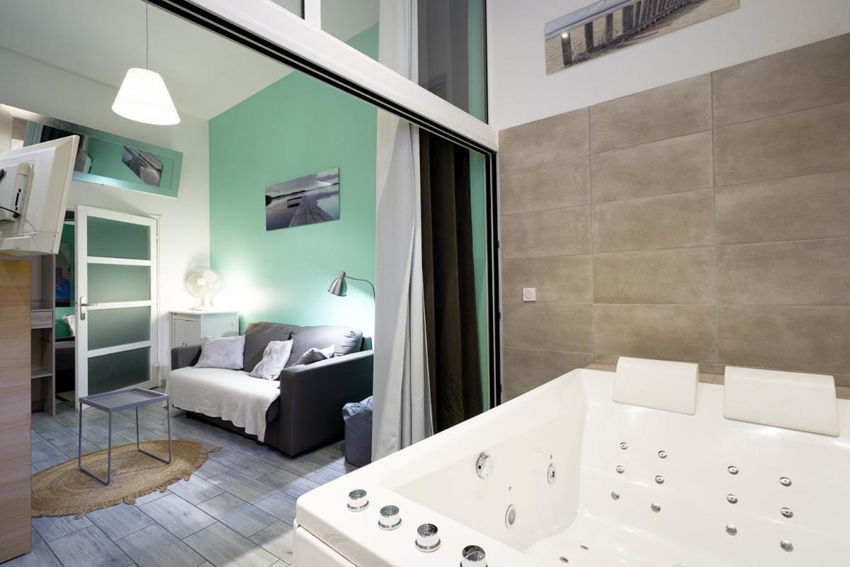 Wellkhome Appartements & Services Bordeaux Exteriör bild